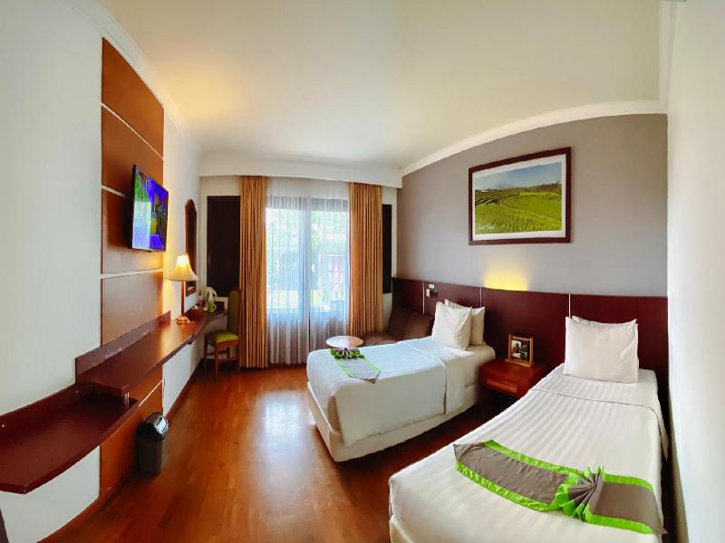 Grand Whiz Hotel Trawas - Oda