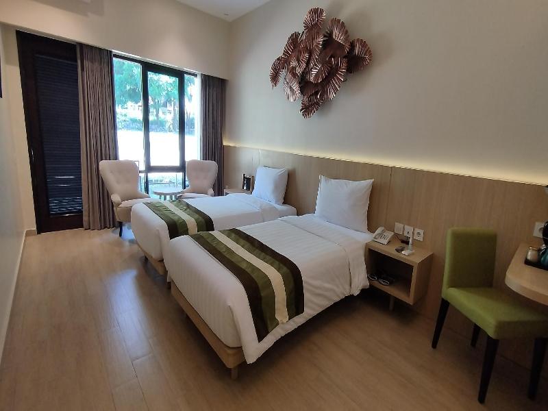 Grand Whiz Hotel Trawas - Oda