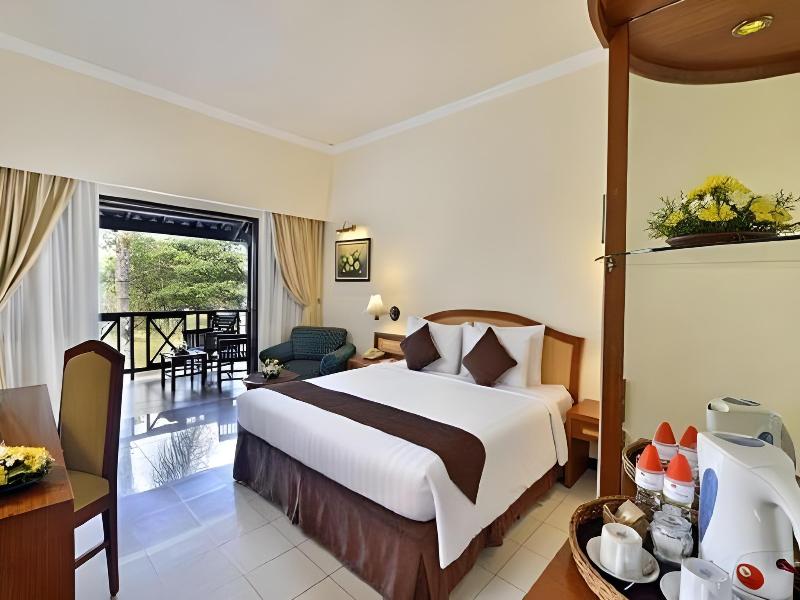 Grand Whiz Hotel Trawas - Oda