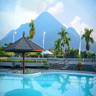 Grand Whiz Hotel Trawas fotoÄŸrafÄ±