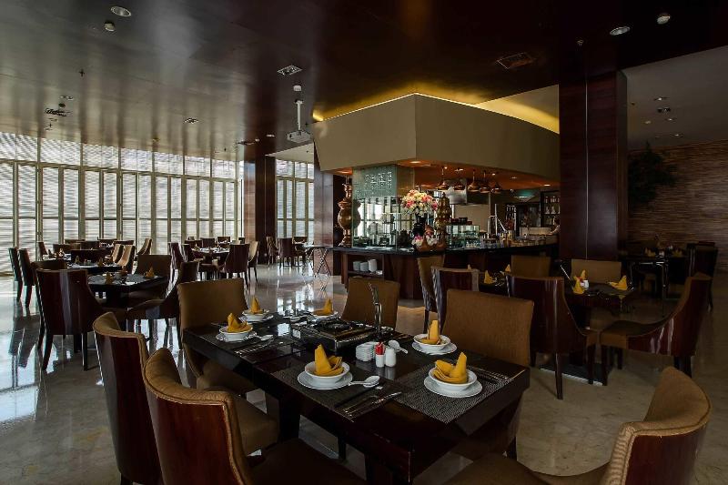 The Arista Hotel Palembang - Bar