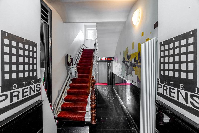 Hotel Prens Berlin - Lobi