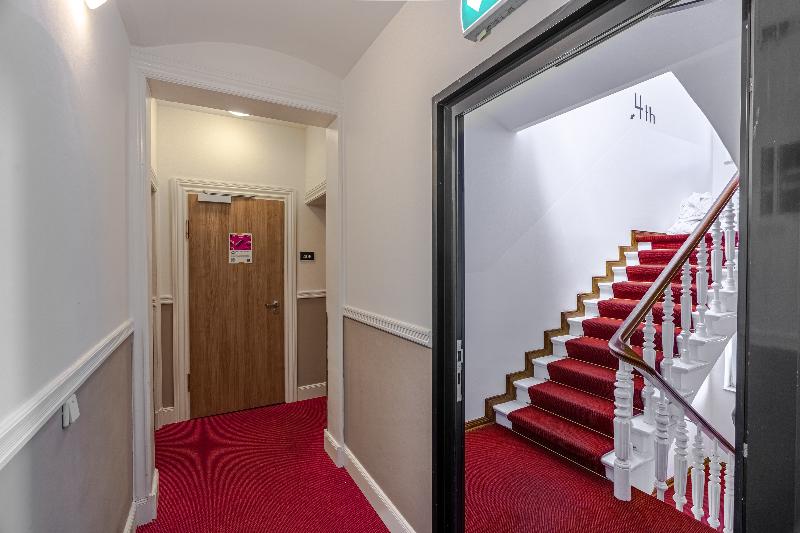 Hotel Prens Berlin - Lobi