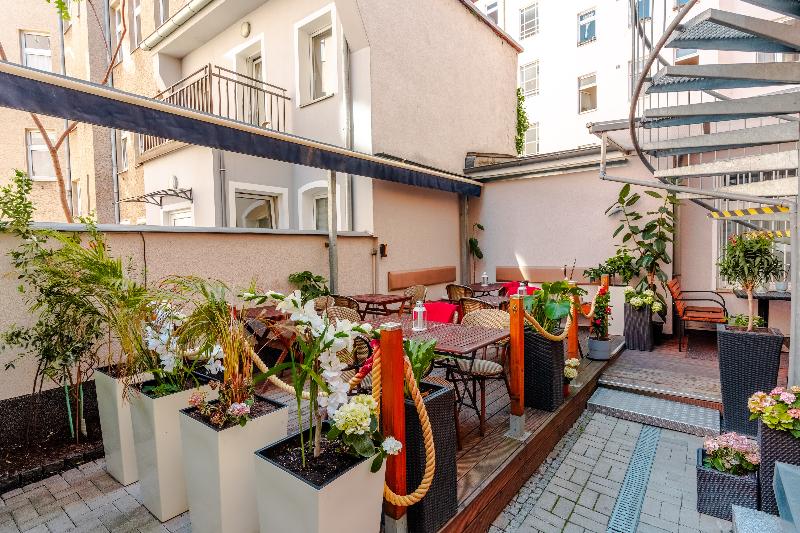 Hotel Prens Berlin - Teras