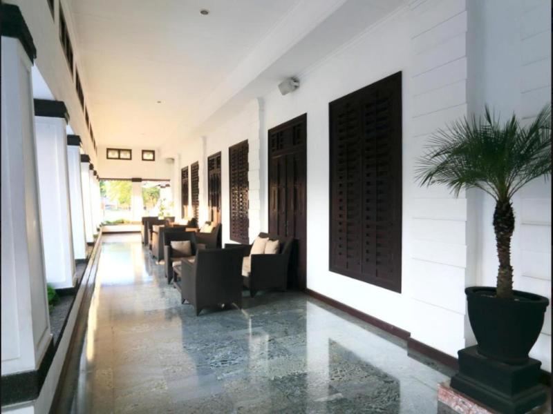 Merdeka Kediri Hotel - Oda