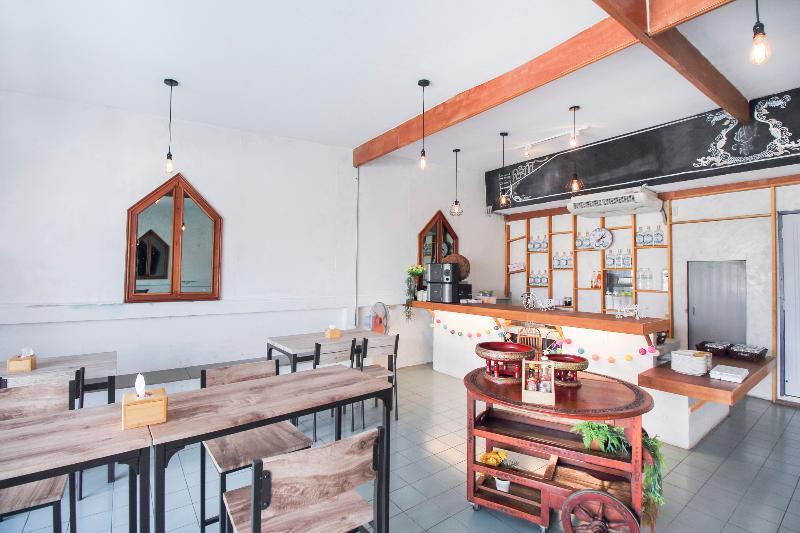 Na Banglampoo Hotel - Restoran