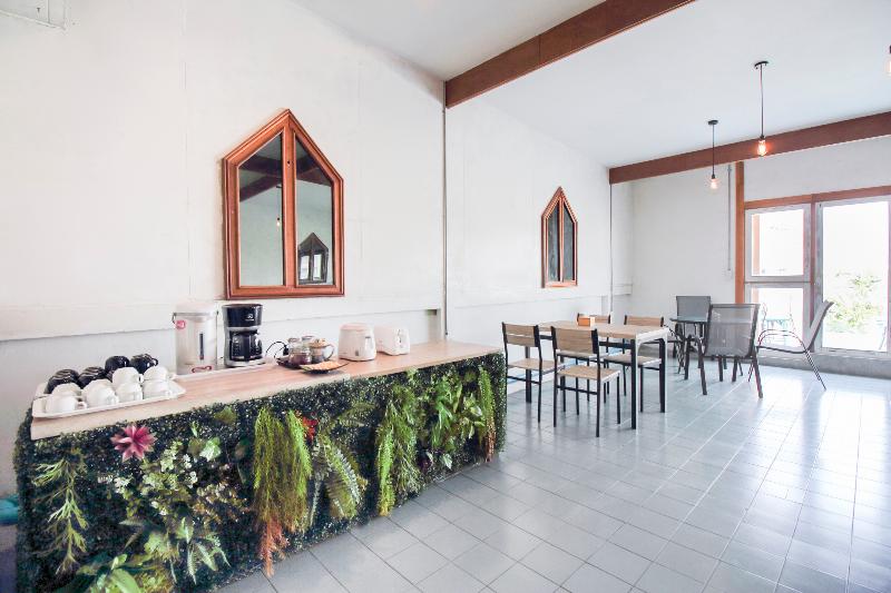 Na Banglampoo Hotel - Restoran