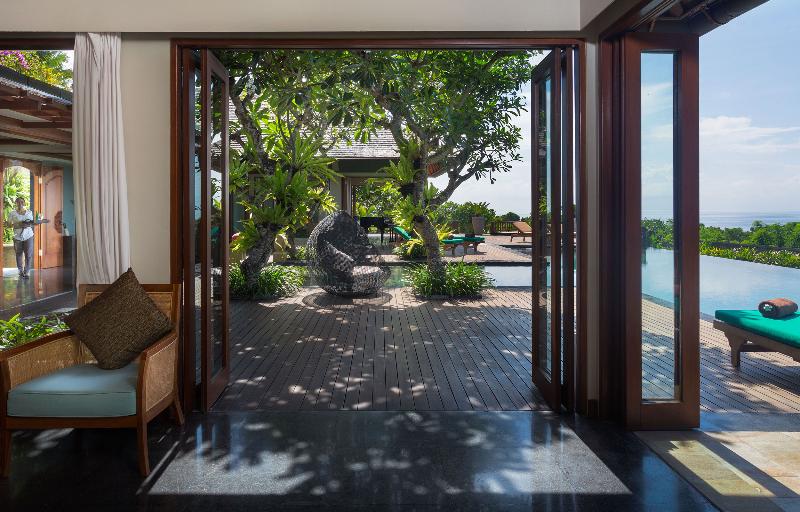 The Shanti Residences and Resort - Lobi