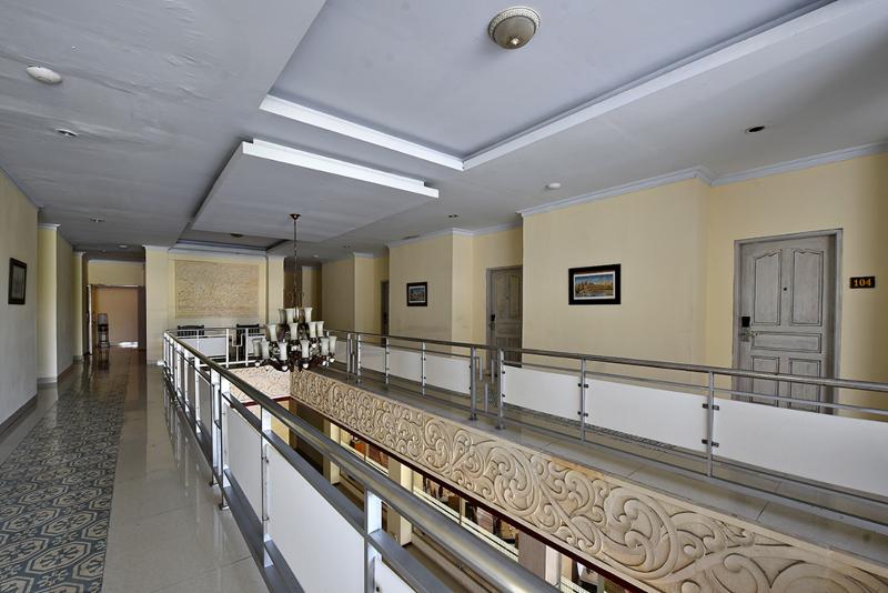 Puri Saron Denpasar - Lobi