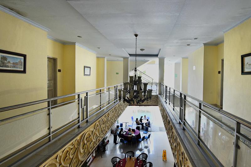 Puri Saron Denpasar - Lobi