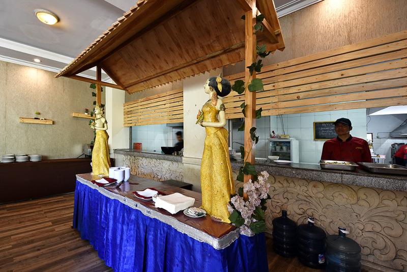 Puri Saron Denpasar - Restoran