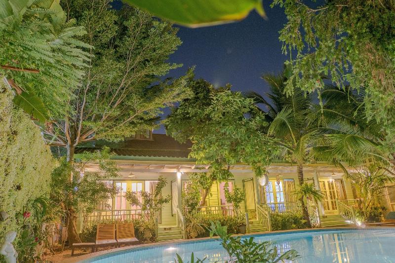 Green Gallery Bed  Breakfast - Havuz
