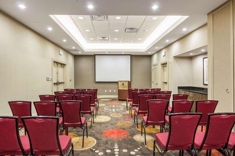 Embassy Suites Elizabeth Newark Airport - Genel