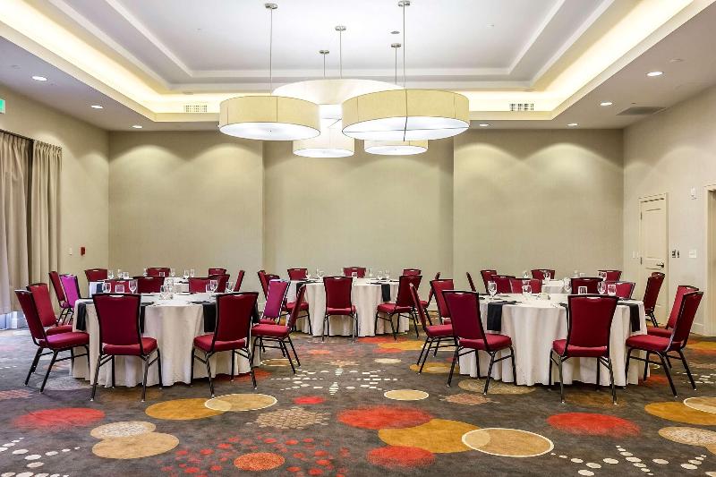 Embassy Suites Elizabeth Newark Airport - Genel