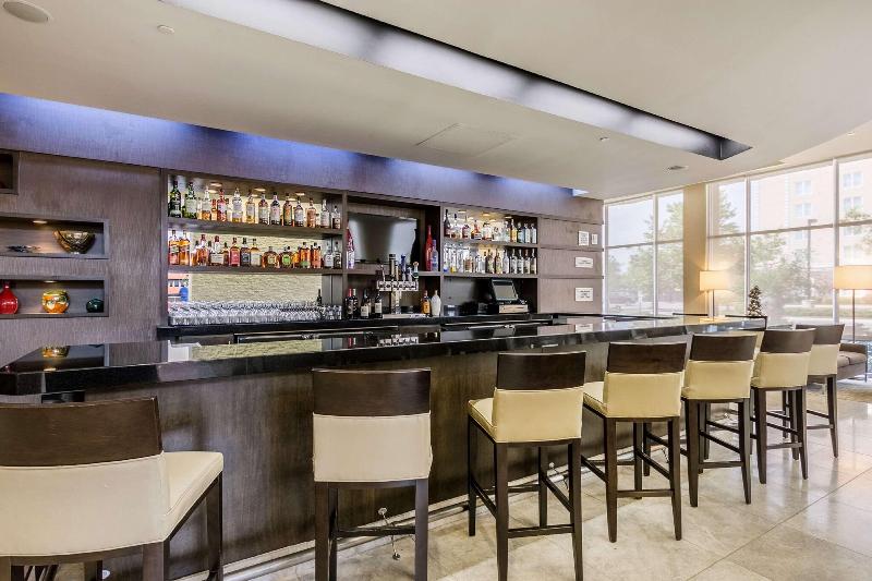 Embassy Suites Elizabeth Newark Airport - Genel