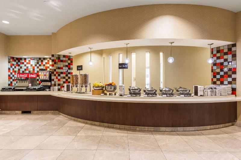 Embassy Suites Elizabeth Newark Airport - Restoran