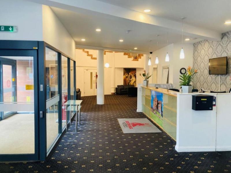 Adamton Country House Hotel - Lobi