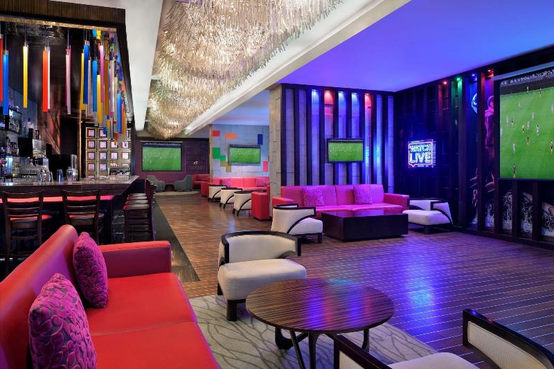 Marriott Executive Apartments Al Jaddaf, Dubai - Restoran
