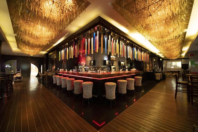 Marriott Hotel Al Jaddaf, Dubai - Bar