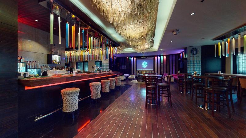 Marriott Hotel Al Jaddaf, Dubai - Bar
