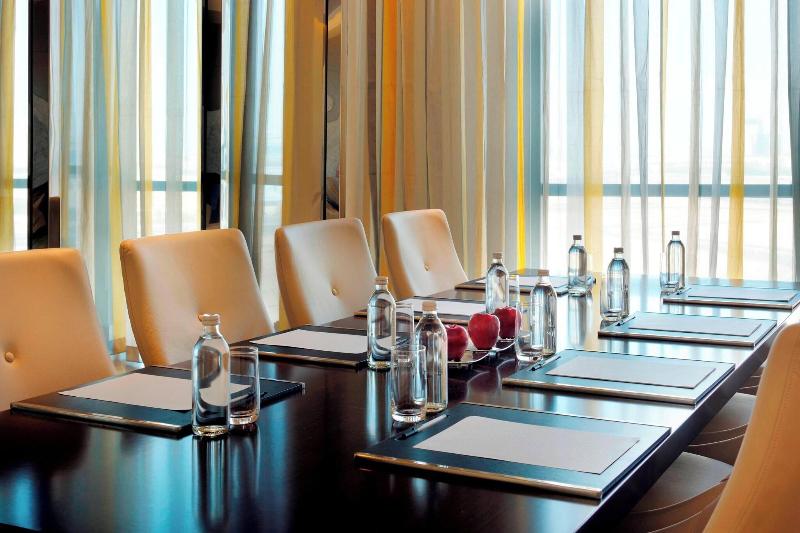 Marriott Hotel Al Jaddaf, Dubai - Lobi