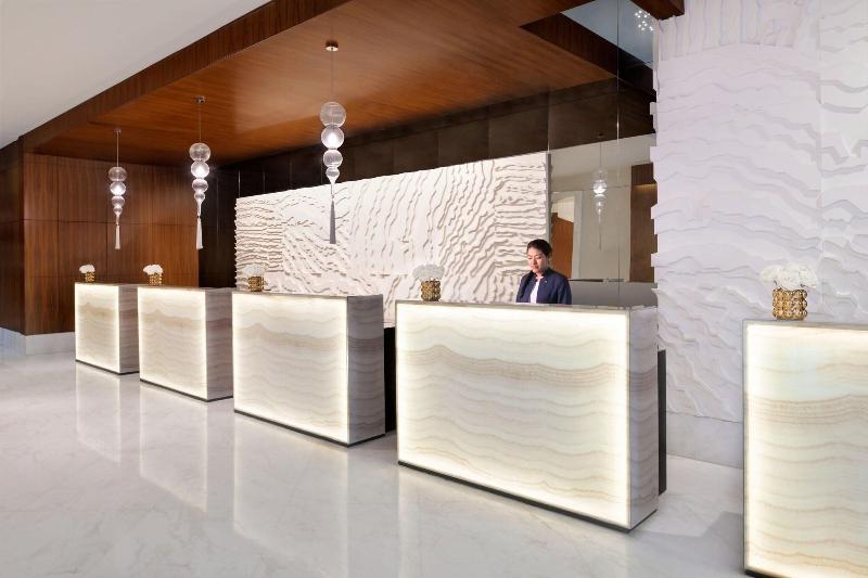 Marriott Hotel Al Jaddaf, Dubai - Lobi