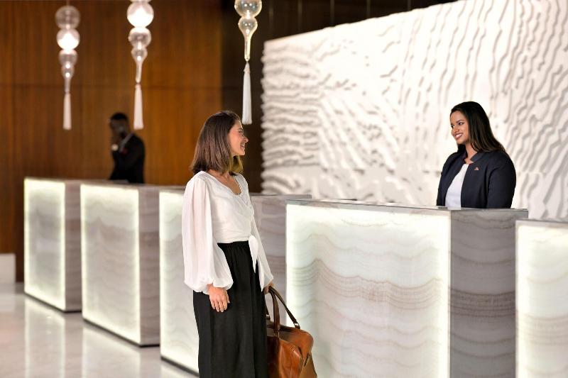 Marriott Hotel Al Jaddaf, Dubai - Lobi