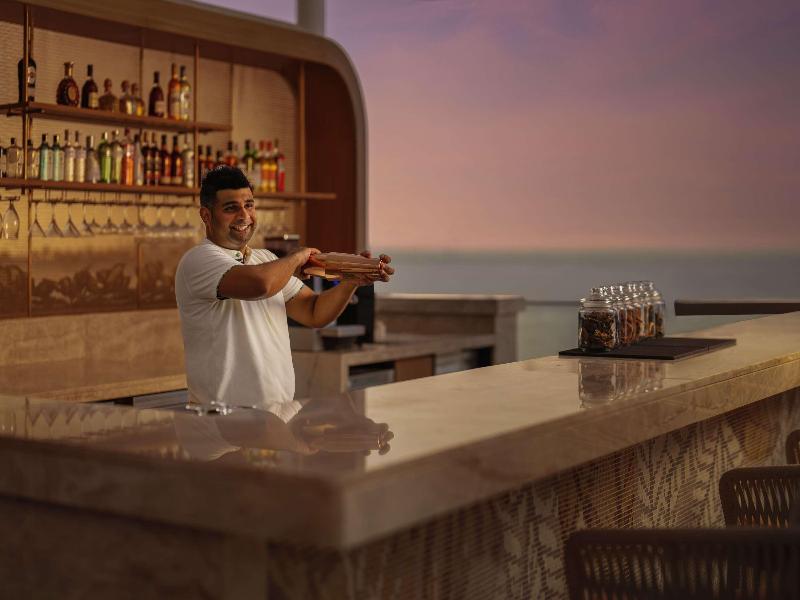 Pullman Al Marjan Island Resort - Bar