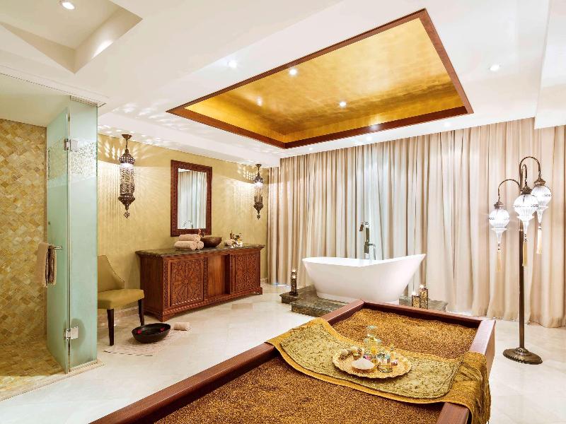 Pullman Al Marjan Island Resort - Aktivite
