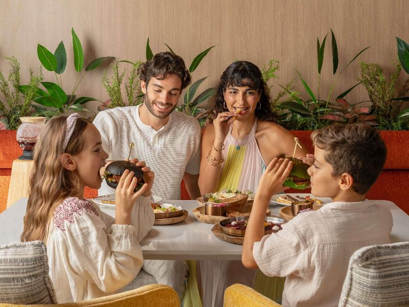 Pullman Al Marjan Island Resort - Restoran