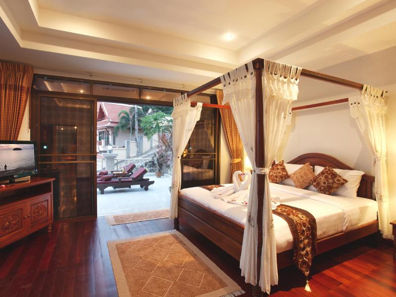 Kata Sea View Villas - Oda