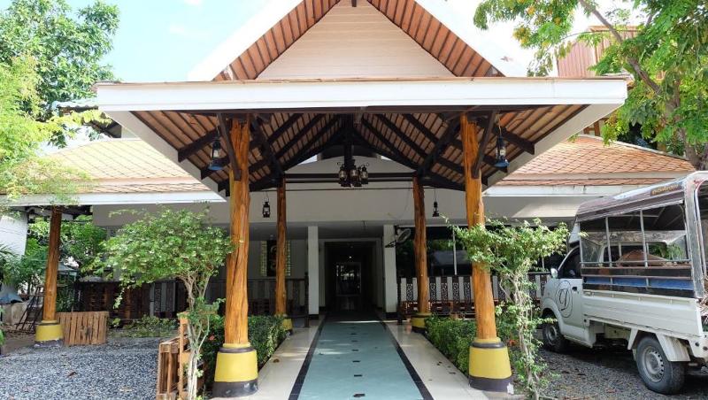 Deeden Pattaya Resort by ZUZU - Genel