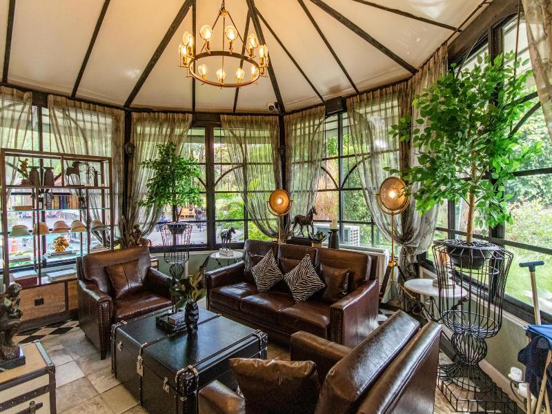 Rancho Charnvee Resort And Country Club - Lobi