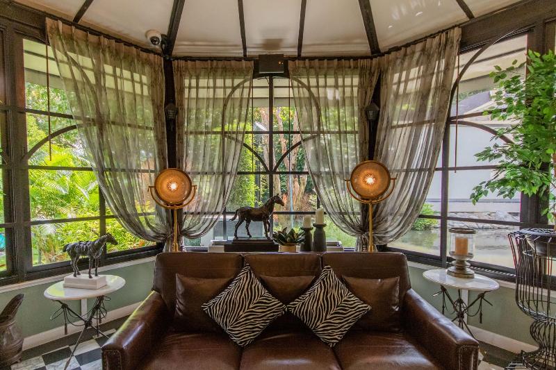 Rancho Charnvee Resort And Country Club - Lobi
