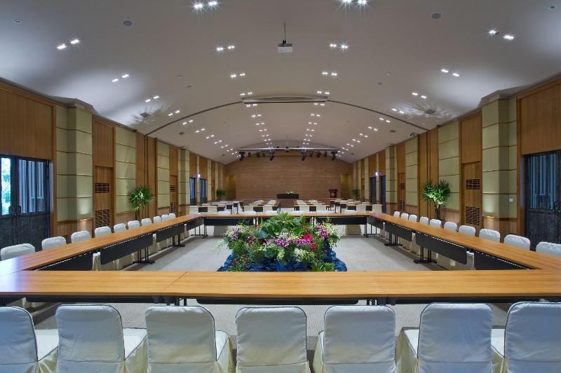 Rancho Charnvee Resort And Country Club - Toplantı