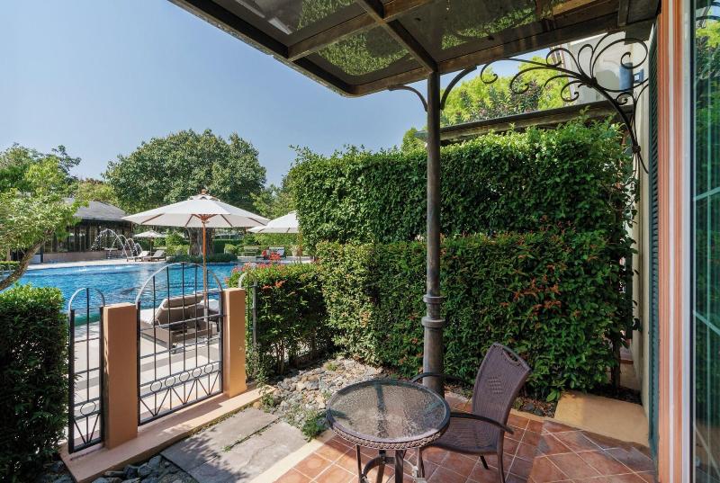 Rancho Charnvee Resort And Country Club - Genel
