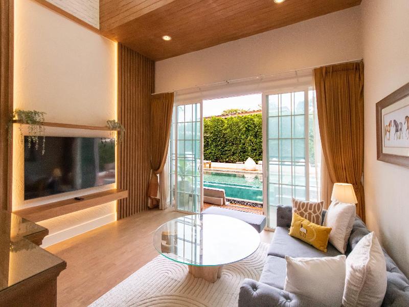 Rancho Charnvee Resort And Country Club - Oda