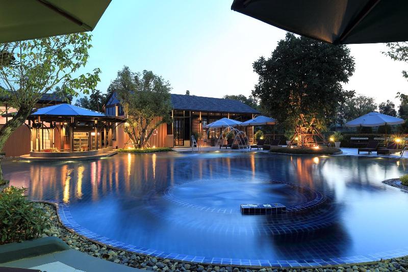 Rancho Charnvee Resort And Country Club - Havuz