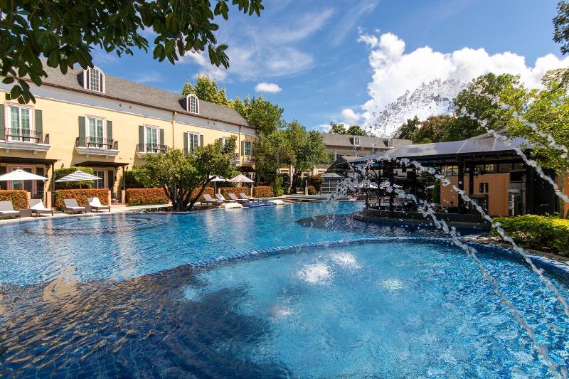 Rancho Charnvee Resort And Country Club - Havuz