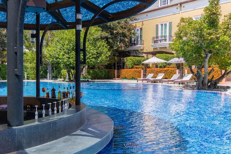 Rancho Charnvee Resort And Country Club - Havuz