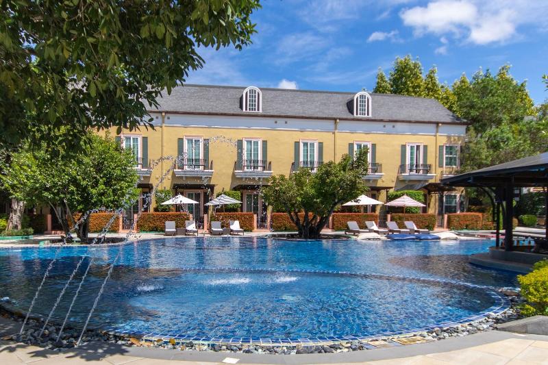 Rancho Charnvee Resort And Country Club - Havuz