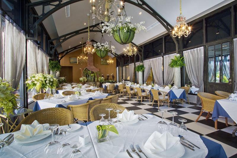 Rancho Charnvee Resort And Country Club - Restoran