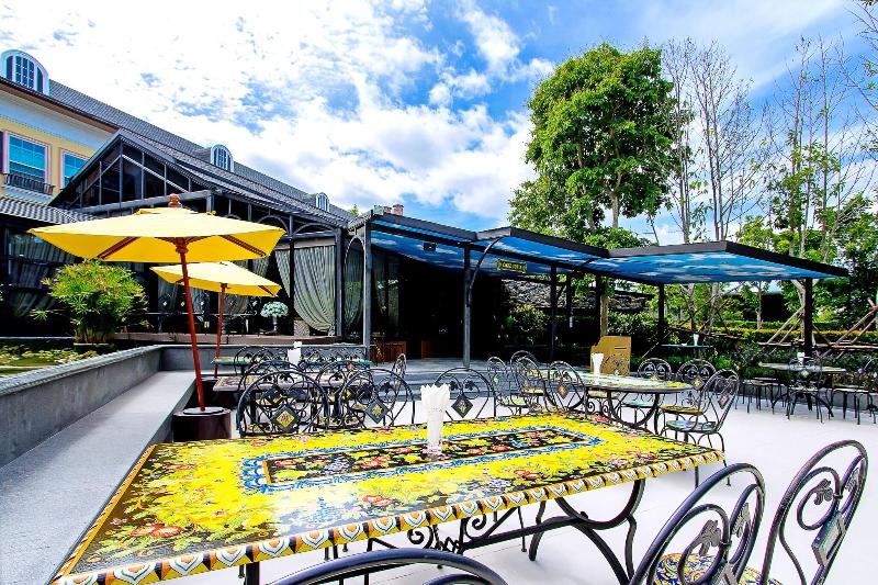 Rancho Charnvee Resort And Country Club - Restoran
