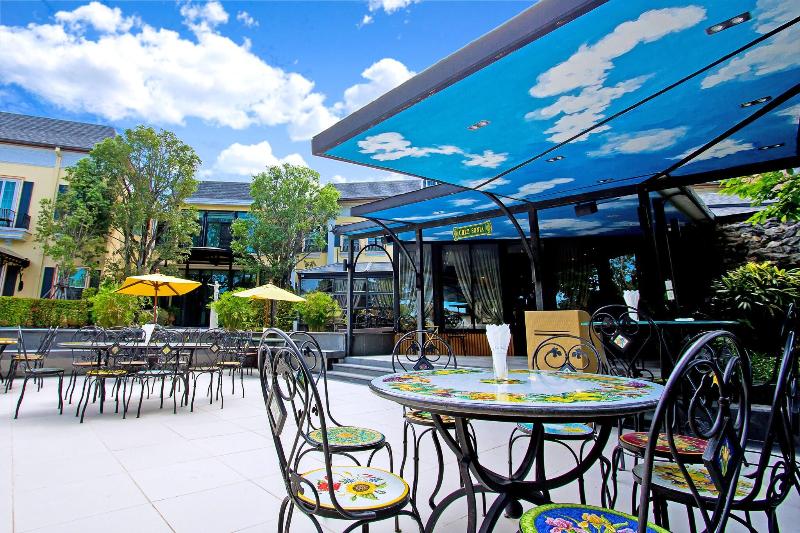 Rancho Charnvee Resort And Country Club - Restoran