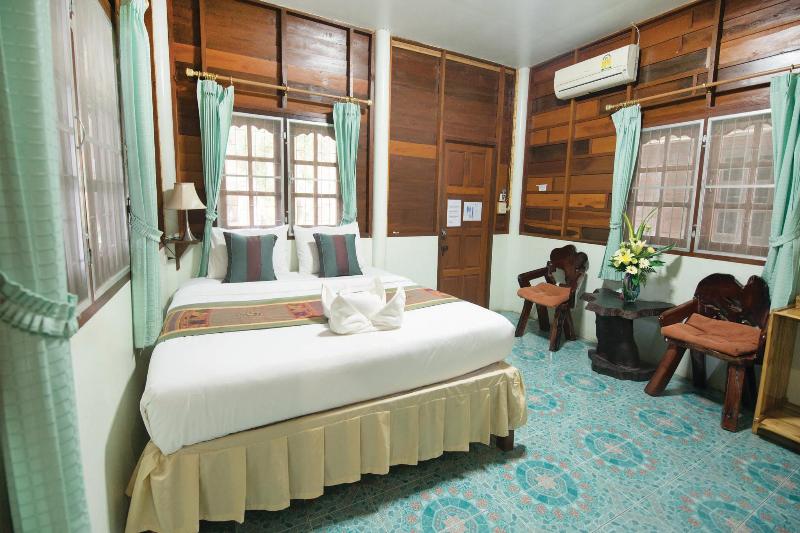 Pong Phen Guesthouse - Oda