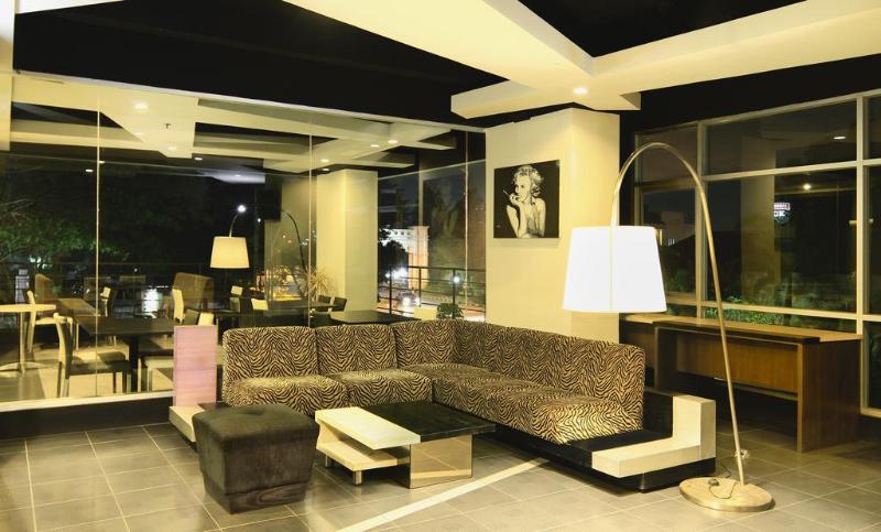 Valore Hotel Cimahi - Lobi
