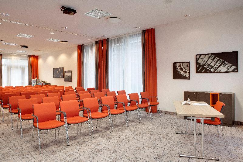 Holiday Inn Berlin City East Side - Toplantı