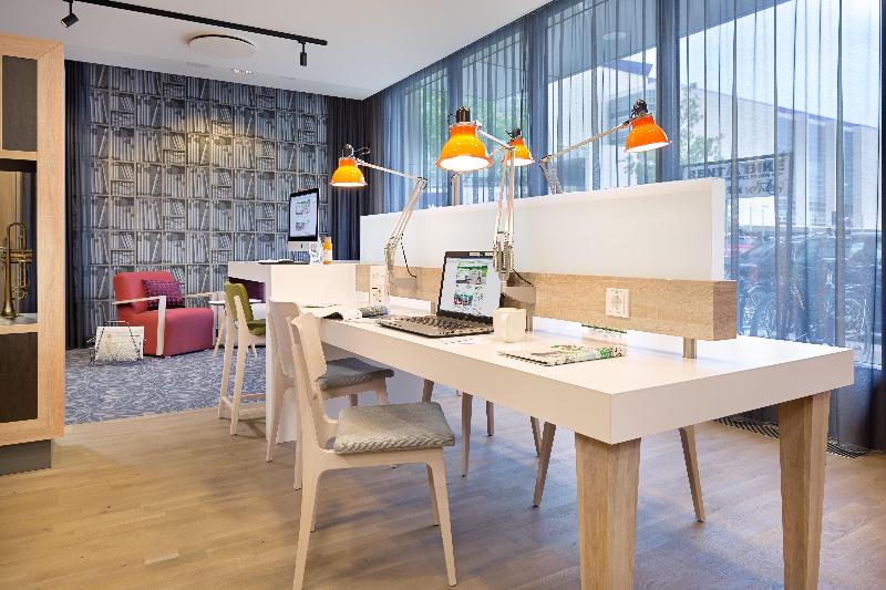Holiday Inn Berlin City East Side - Genel