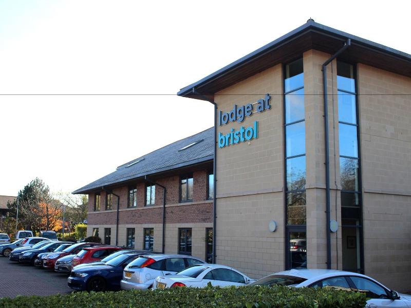 Lodge at Bristol - Genel