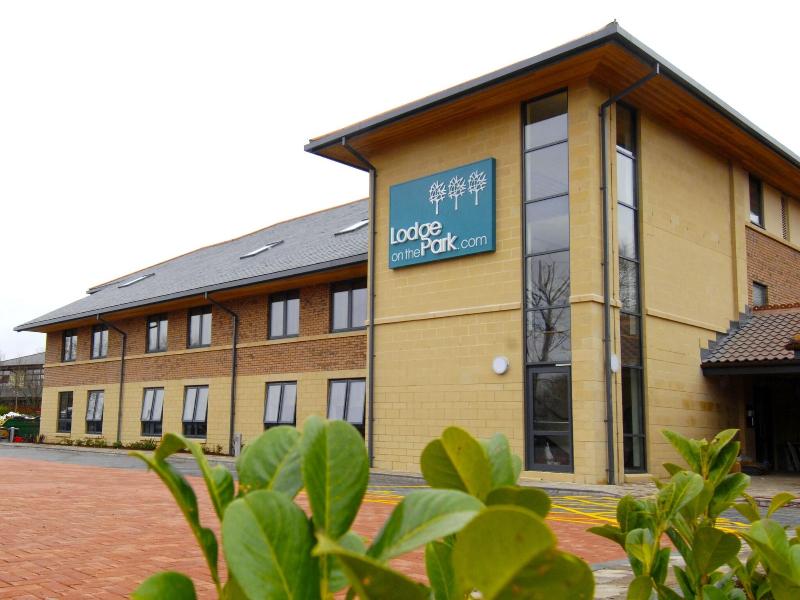 Lodge at Bristol - Genel